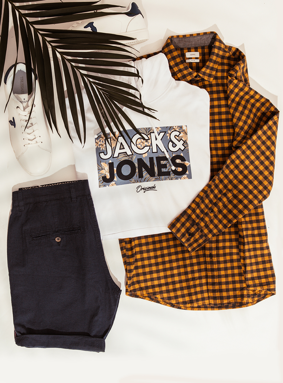 Jack&Jones bermude 54,99 €-50% Esprit košulja 42,99 € -50%